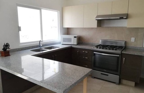 Queretaro Maison | Linda casa excelente ubicación, seguridad 24/7