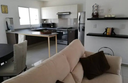 Queretaro Maison | Linda casa en fraccionamiento con alberca