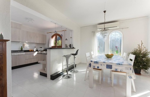 L'Alcassar Villa | Linda Vista - Golden Valley