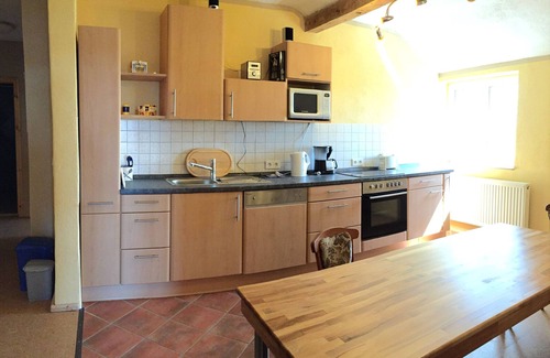 Altenkirchen Appartement | Linden apartment in the Reidervitz manor house, 1.3 km to the beach