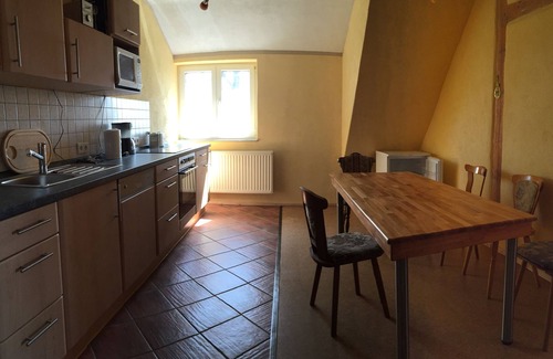 Altenkirchen Appartement | Linden apartment in the Reidervitz manor house, 1.3 km to the beach