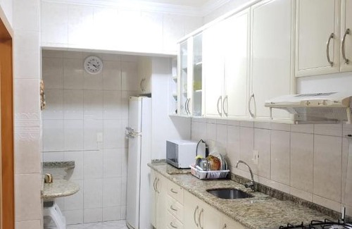 Andorinha Appartement | LINDO AP NA RUA 252, NO CORAÇÃO DE MEIA PRAIA