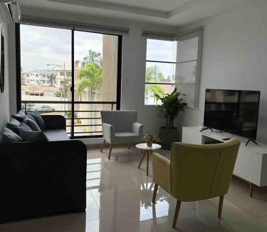 Samborondon Appartement | Lindo y Moderno Departamento, Parqueo