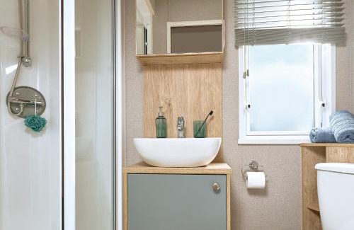 Broxburn Cabine | Linwater Caravan Park - Luxury Lodges and Static Caravans near Edinburgh