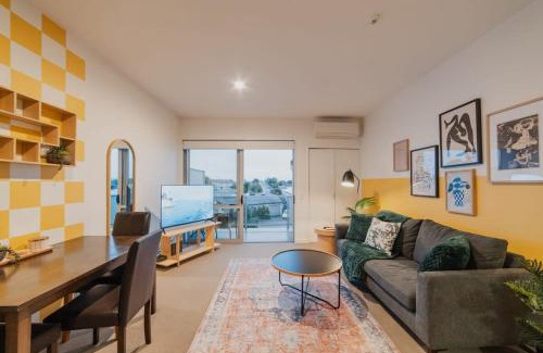 Linwood Appartement | Linwood Luxe Your Elegant 1BR Oasis on Cashel