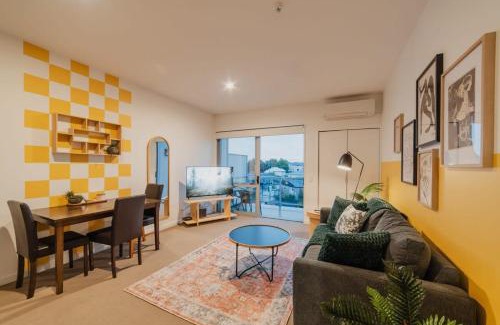 Linwood Appartement | Linwood Luxe Your Elegant 1BR Oasis on Cashel