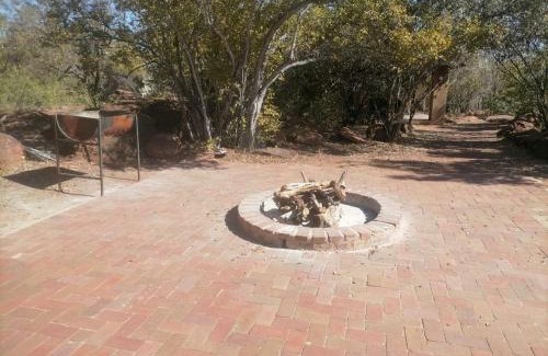 Cullinan Cabine | Lion and Cheetah Sanctuary
