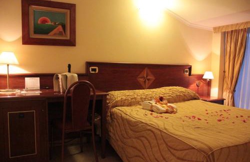 Falerna Hôtel | Lion's Hotel
