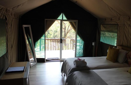 Hazyview Cabine | Lions Rock Rapids - Lodge