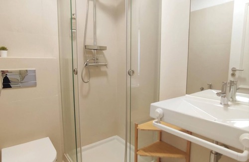 Pena Appartement | Lisbon Skyline Apartment by Misha s Place 5E