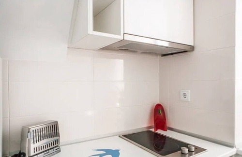 Pena Appartement | Lisbon Windmill Apartments (Blue) Ground floor apartment near the city center