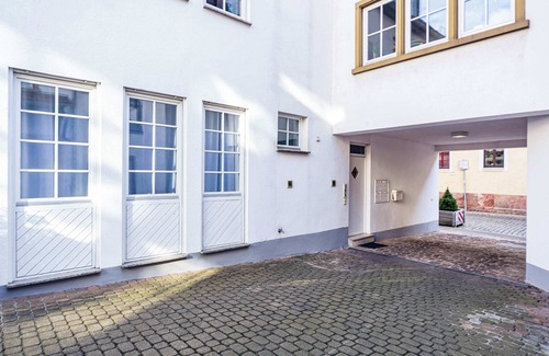 Ladenburg Appartement | Lit Living: Luxury - Box Spring - Between Mannheim and Heidelberg - Netflix
