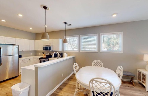 Litchfield by the Sea Villa | Litchfield Lakeside Escape Resort Perks by the Sea