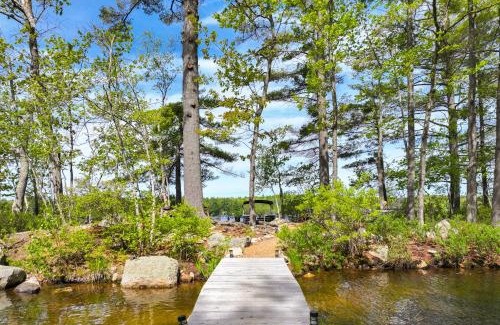 Gray Hôtel | Little Birch on Little Sebago Lake