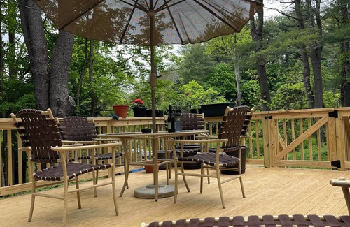 Catskill Cabine | Little Chapel on High Falls, a campy, cozy, and peaceful retreat.