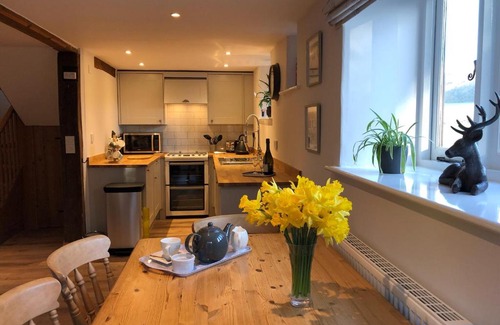 Pulham Maison | Little Coombe, Bookham Court