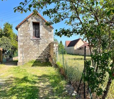 Chatellerault Appartement | Little cottage with garden in Chatellerault