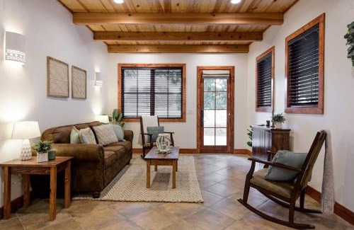 Waco Maison | Little Dutch Cabin #2 -12 Min to Magnolia-Baylor
