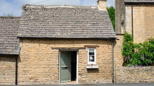 Bourton Maison | Little Forge