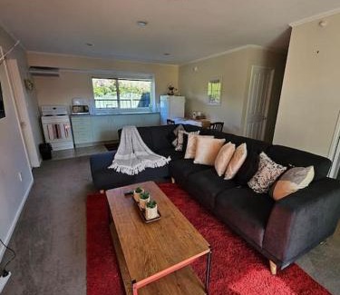 Papamoa Beach Maison | Little Gem in Papamoa