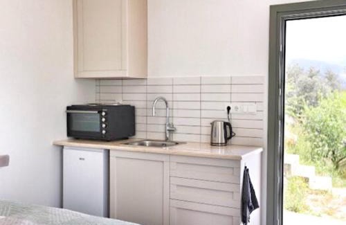 Volos Appartement | Little house in the olive grove