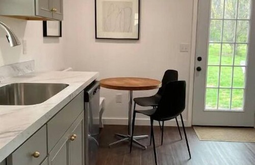 Ono Maison | Little House On Lincoln, Near Hershey