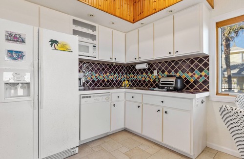 Bethune Beach Maison | 'Little Latitude' Low Tide - Oceanfront Ground Floor Bungalow!