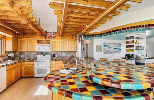 Bethune Beach Maison | 'Little Latitude' High Tide - Oceanfront Home with Crow's Nest!