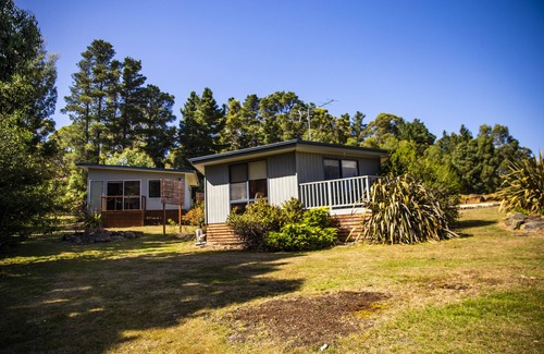 Taranna Cottage | Little Norfolk Bay Events and Chalets