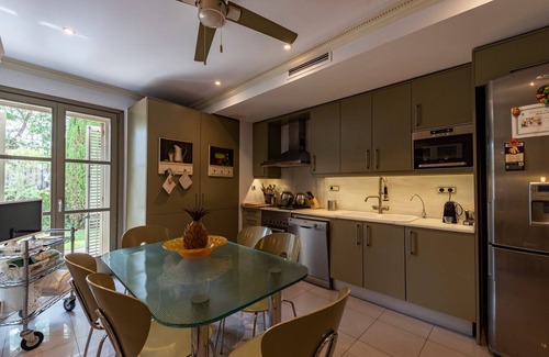 Sant Just Desvern Maison | Little oasis in Barcelona City with pool, AC, gardens, and much more!