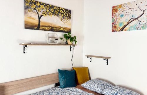 Stupava Appartement | Little park house with car charger