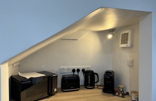 Burford Cottage | Cottage-Traditionelle-Douche-Vue sur la cour