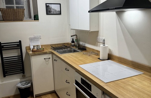 Burford Cottage | Cottage-Traditionelle-Douche-Vue sur la cour