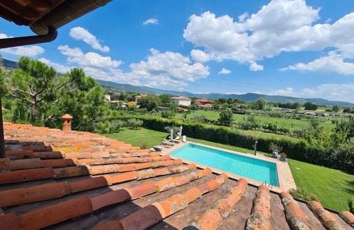 Camucia Maison | Jolie maison avec piscine partagée, près de Cortona, belles vues sur la campagne