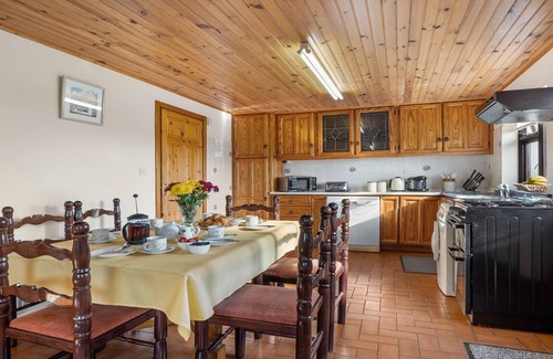 Ballyconneely Chalet De Ski | Little Tara an ideal location for family & friends