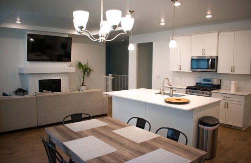 Magna Maison | Little Valley Gateway Entire New Home