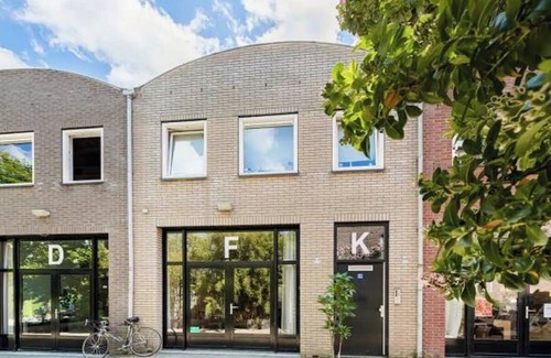 Weesperzijde Appartement | Live by the Water Stylish Apartment Overlooking the Amstel