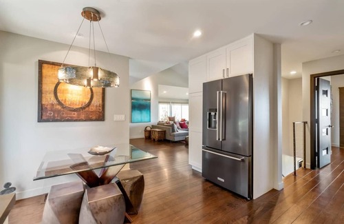 Claremont Hills Maison | Live in luxury in this meticulously updated 3BR/3BA Claremont Heights mid-century modern home w/ AC.