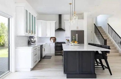 Northwest Arvada Maison | Live it Up! Pure Lux W Private Pool/Spa & Game Center!