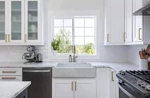 Northwest Arvada Maison | Live it Up! Pure Lux W Private Pool/Spa & Game Center!