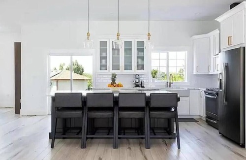 Northwest Arvada Maison | Live it Up! Pure Lux W Private Pool/Spa & Game Center!