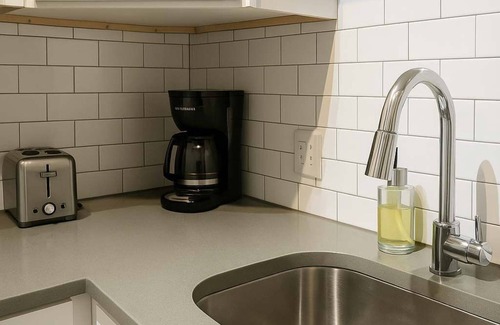 Hyde Park Appartement | Lively & Fully Furnished 1BR Apartment