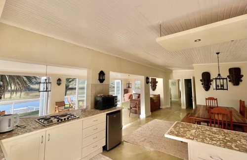 Malagas Maison | Living The Breede - Birdsong Cottage