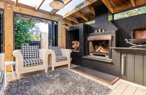 Matarangi Maison | Living The Dream - Matarangi Holiday Home