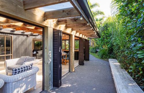 Matarangi Maison | Living The Dream - Matarangi Holiday Home