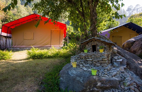 Kaul Location De VR | LivingStone Camping Site Luxury tent Uttrakhand