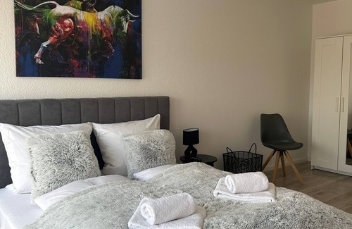 Schonebeck Appartement | Livoro Dormitorio Apartment