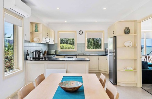 Hobart Maison | "Lizzy's Hideaway" – Close to City, Sleeps 6