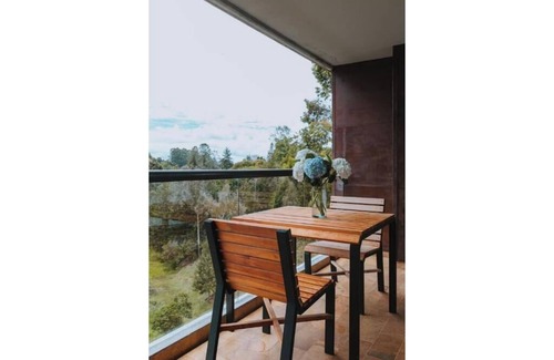 Llanogrande Appartement | LLanogrande Apartment Suite