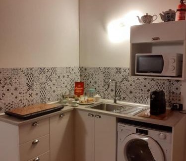 Novara Appartement | "Lo charme" a 5 minuti a piedi da Ospedale,Teatro Coccia ed Universita',a 30 minuti dai Laghi e 40 minuti da Milano